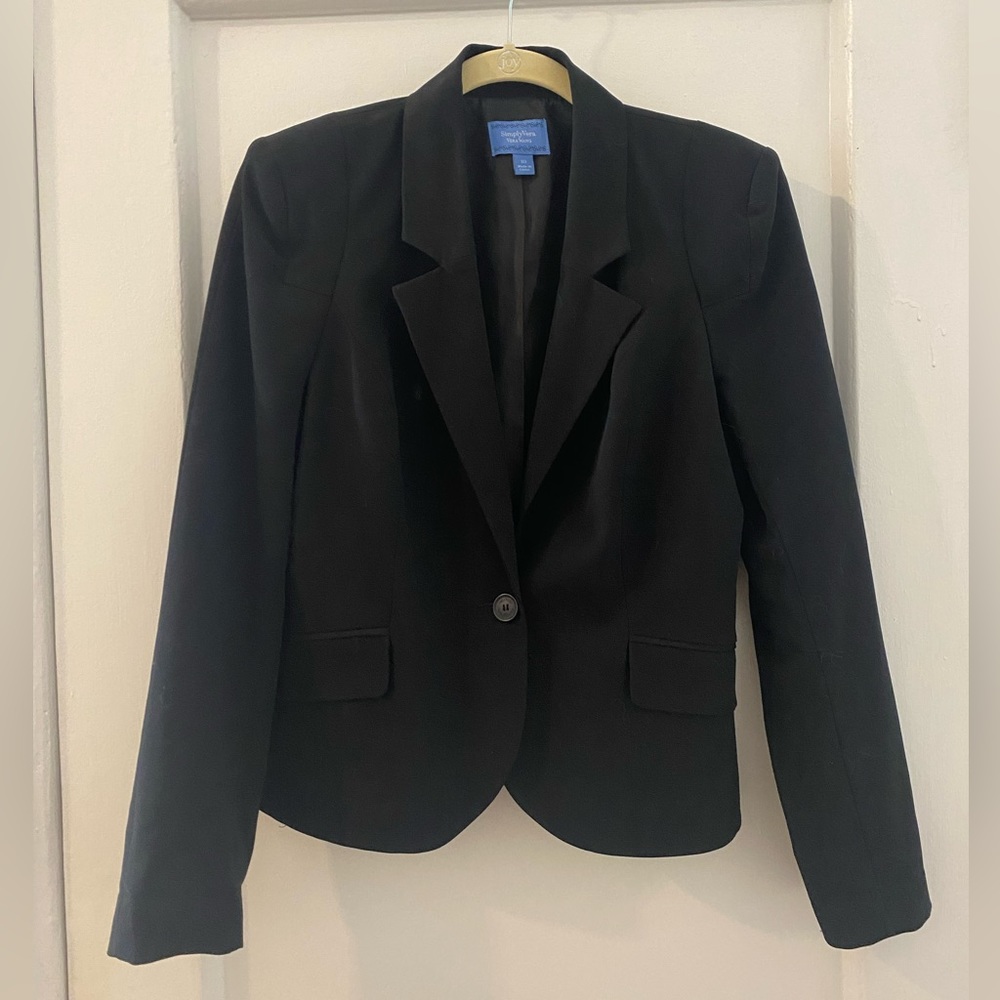 Black fitted Vera Wang blazer in size 10